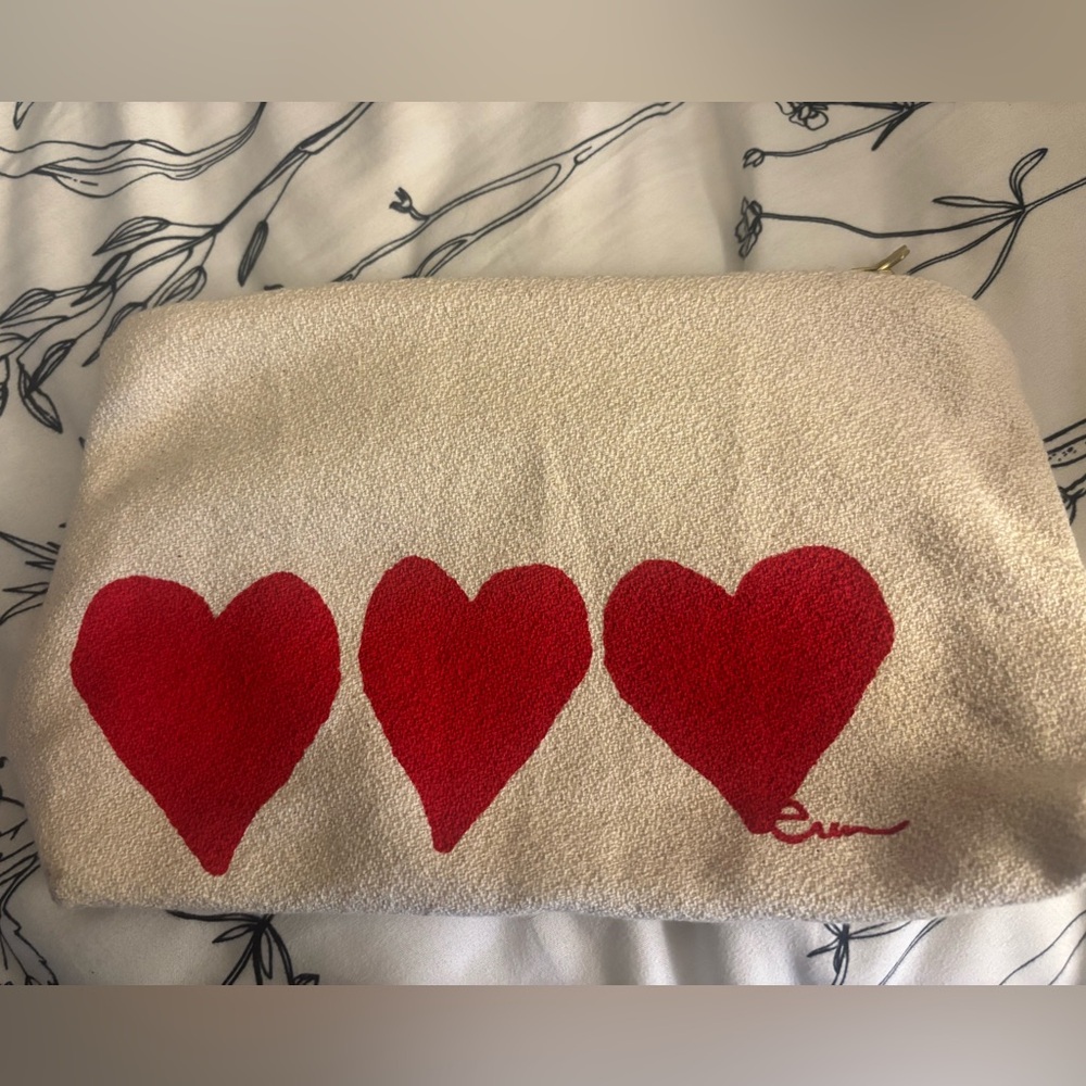 Cream and Red Heart Cosmetic Bag - Picture 3 of 4